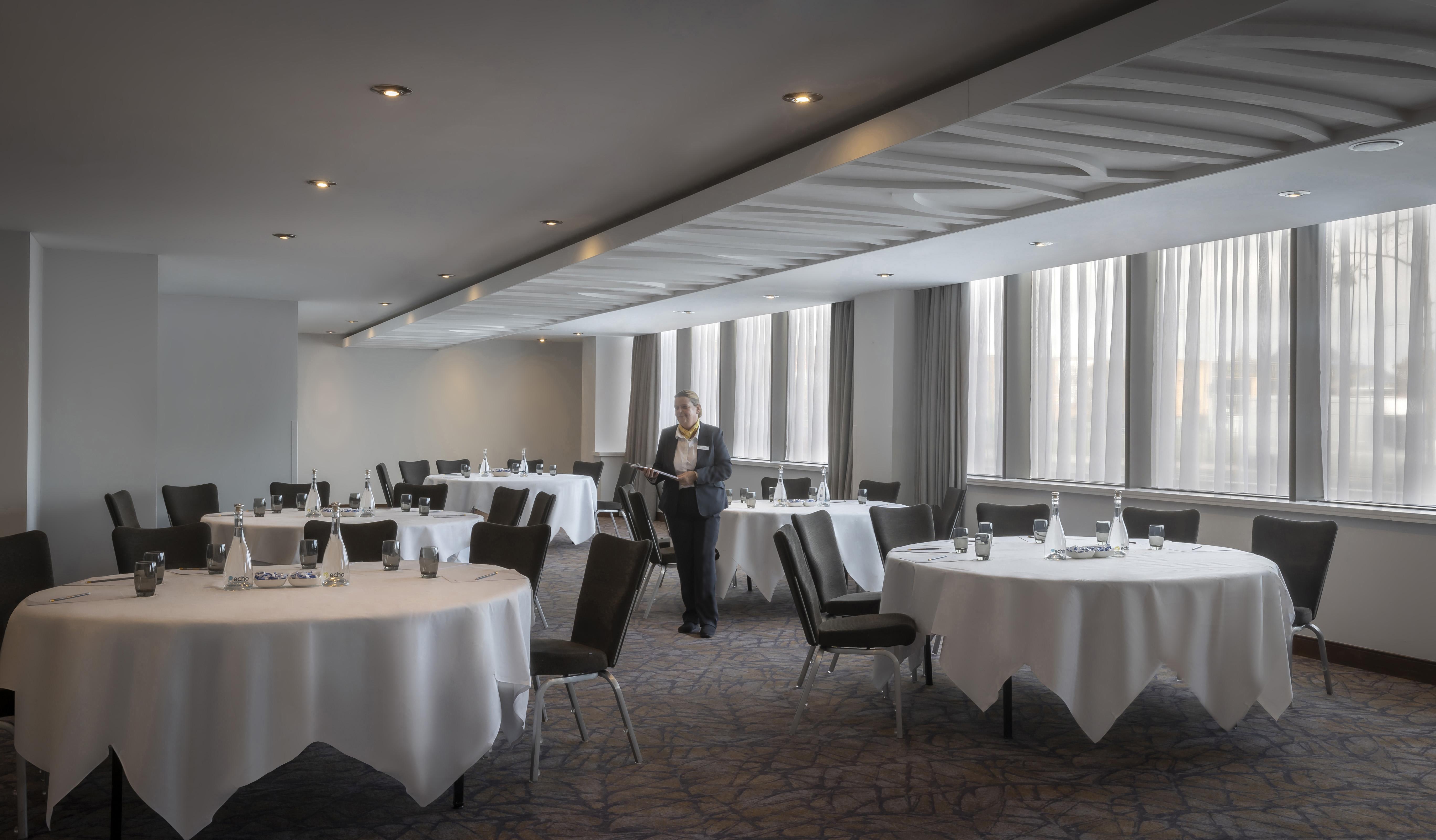 Maldron Hotel Tallaght Eksteriør bilde