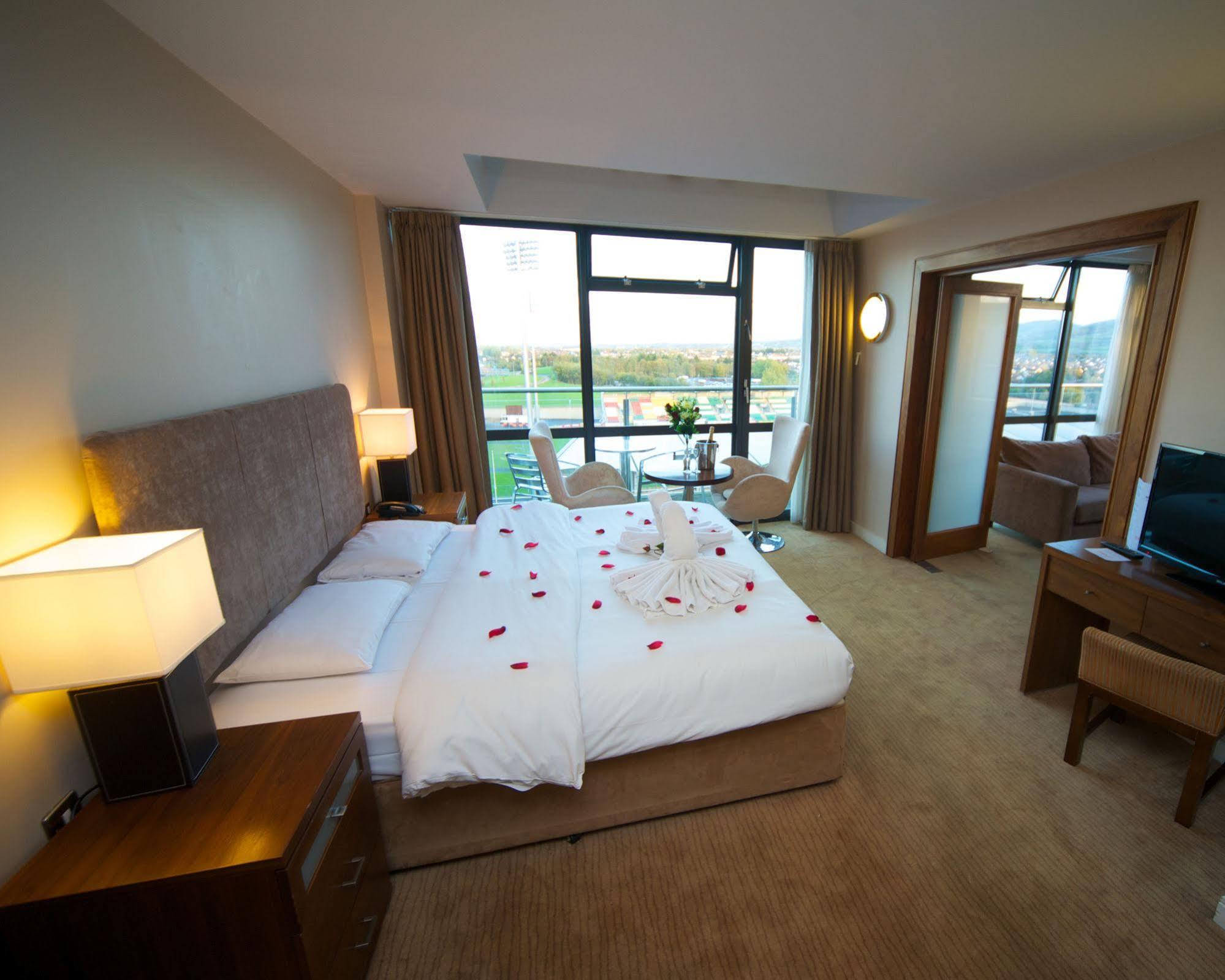 Maldron Hotel Tallaght Eksteriør bilde